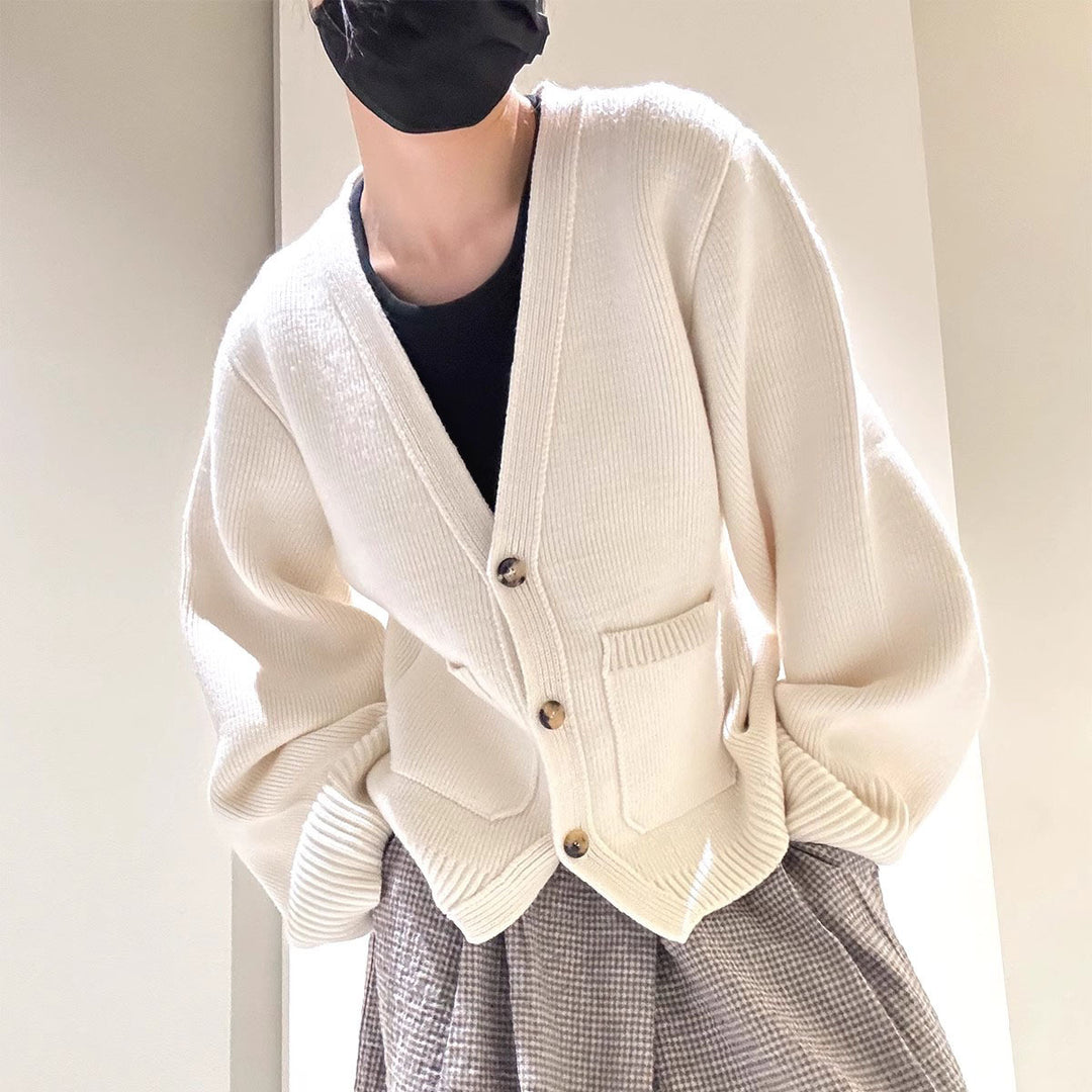 Damen Strickjacke mit weitem Schnitt und dekorativen Knöpfen Drune
