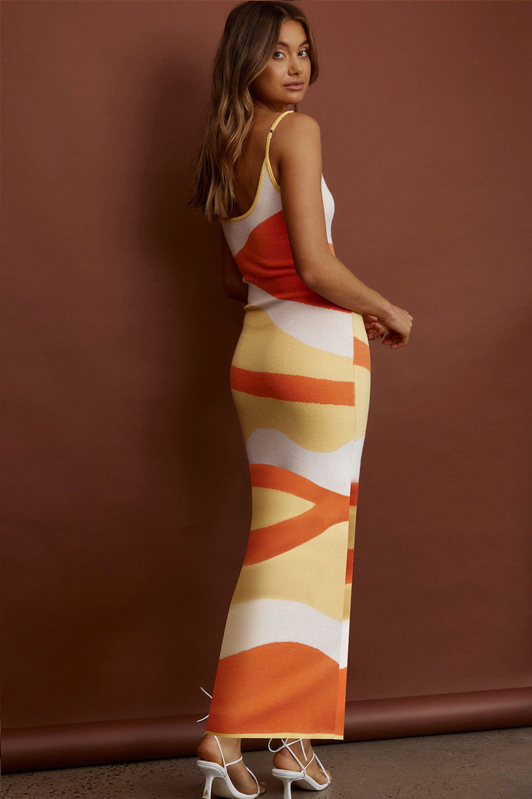 Damen Maxikleid mit kreativem Wellenmuster und weichem Strickmaterial Drune
