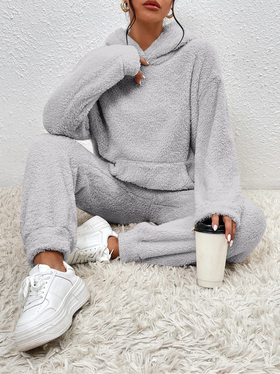 Damen nan kuscheliges Teddy-Fleece Hausanzug-Set mit Kapuze, Kängurutasche und elastischer Jogginghose Drune