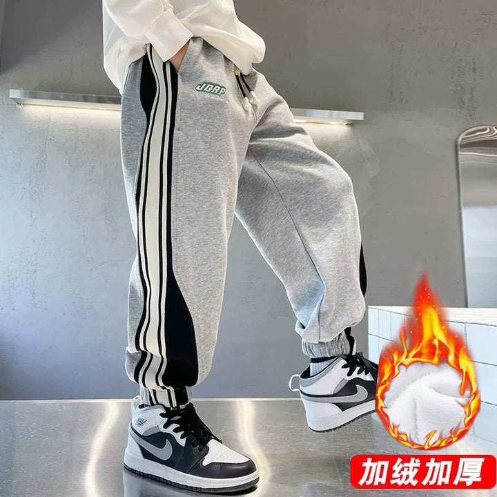 Herren sportliche Jogginghose mit seitlichem Streifendetail Drune