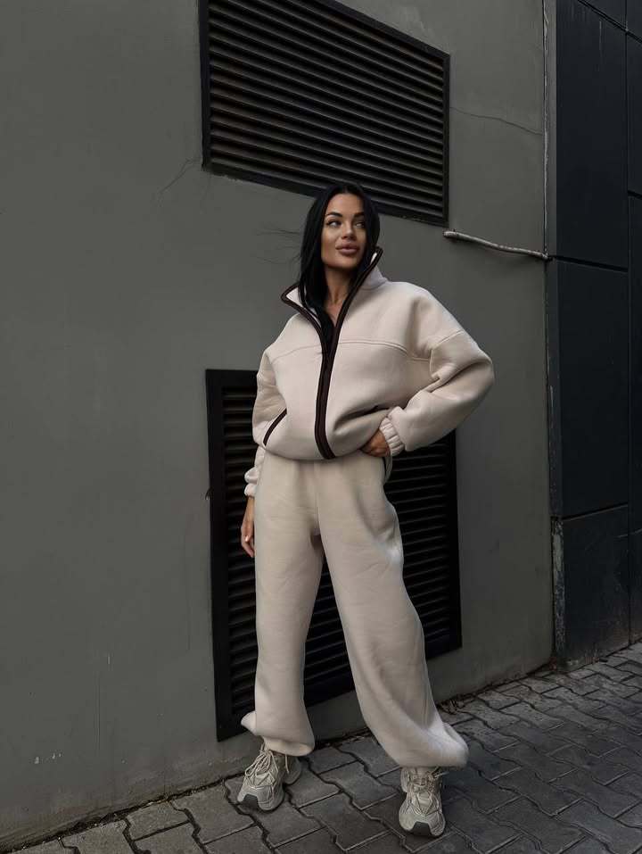 Damen Modischer Fleece-Jogginganzug mit hohem Kragen und Kängurutasche Drune