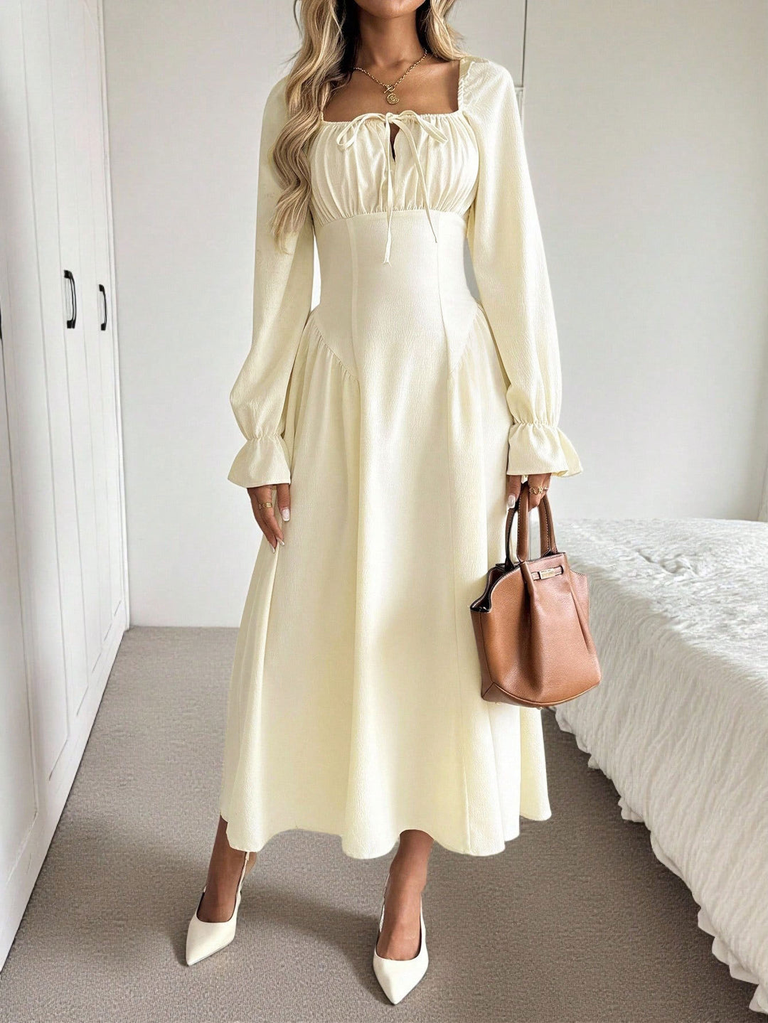 Damen elegantes Maxikleid mit raffiniertem Kordelzug und Puffärmeln Drune