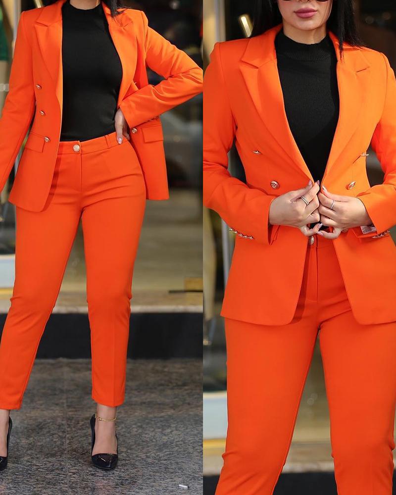 Damen moderner Blazer-Hosenanzug mit exklusiven Knopfdetails Drune