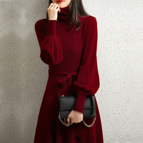 Damen Strickkleid mit hohem Kragen und taillierbarem Gürtel Drune