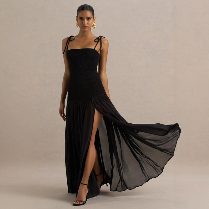 Damen Maxikleid mit einem eleganten, gerafften Oberteil und schwingendem Rock Drune
