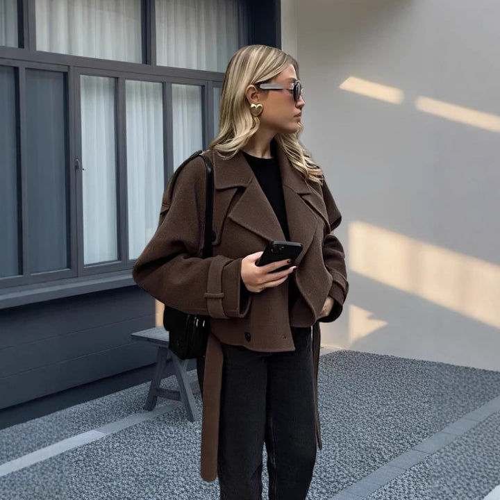 Damen stilvolle cropped Jacke im modernen Biker-Design mit doppeltem Knopfverschluss Drune