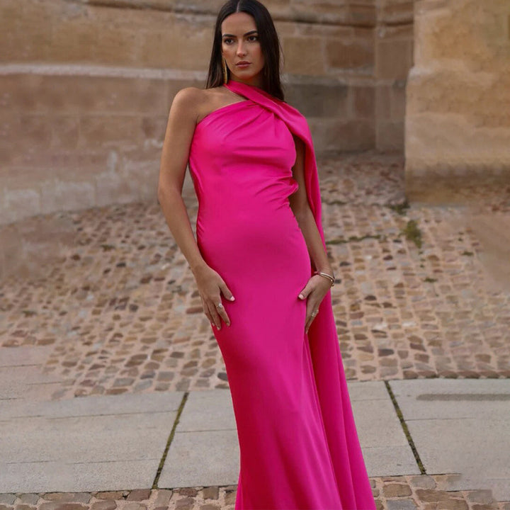 Damen Elegantes asymmetrisches Abendkleid mit schmalem Schnitt und raffinierten Details Drune