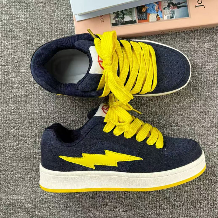 Damen Sportliche Sneakers mit auffälligem Blitz-Design Drune