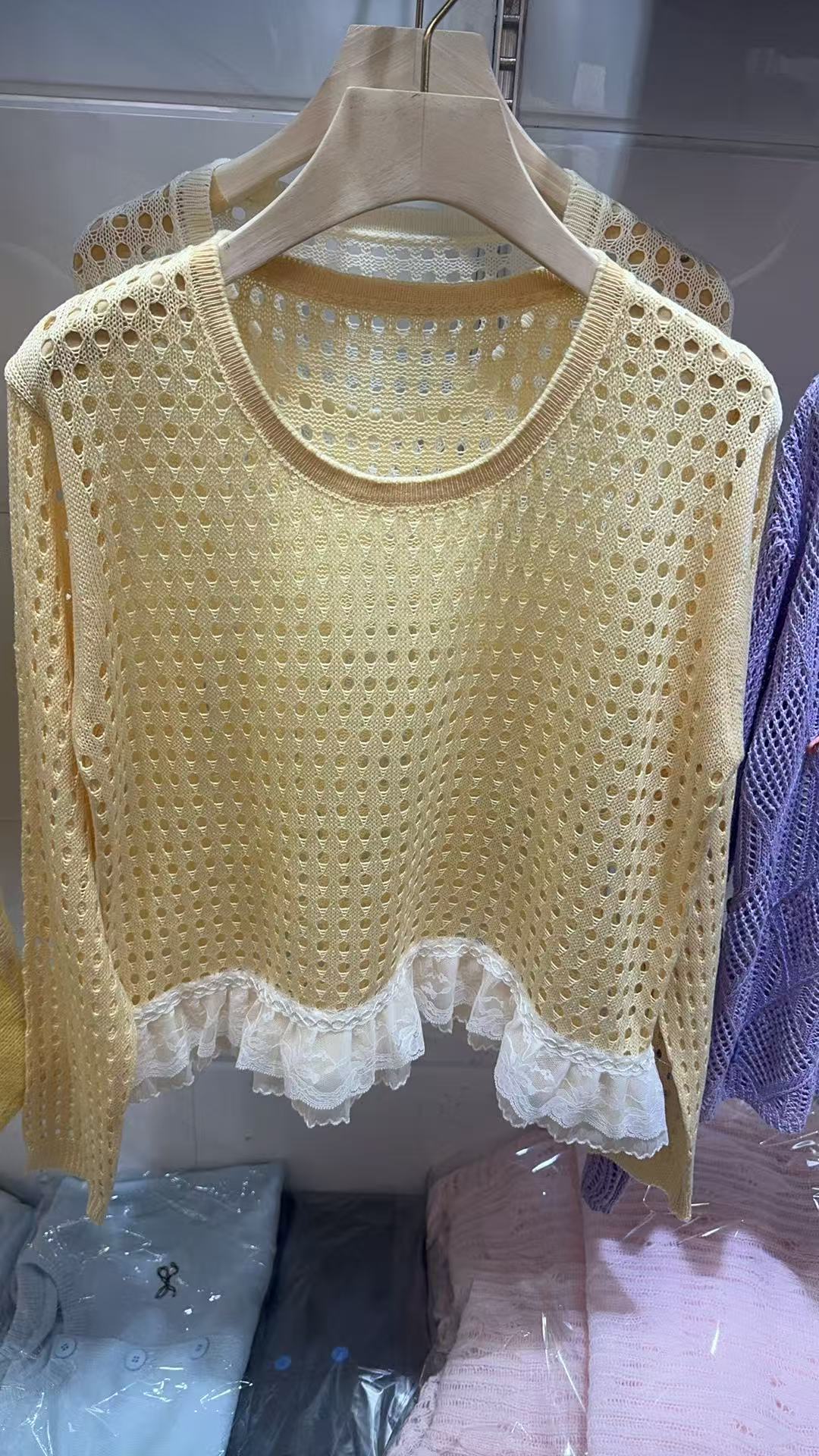 Damen luftiger Pullover mit Rüschen-Detail Drune