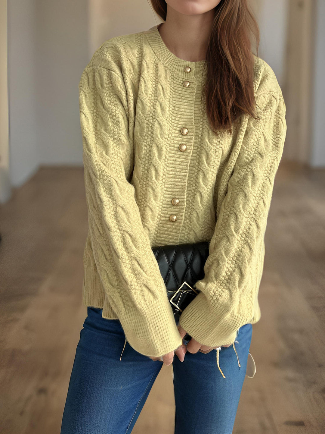Damen Grobstrickjacke mit dekorativen Knöpfen und Kabelmuster Drune