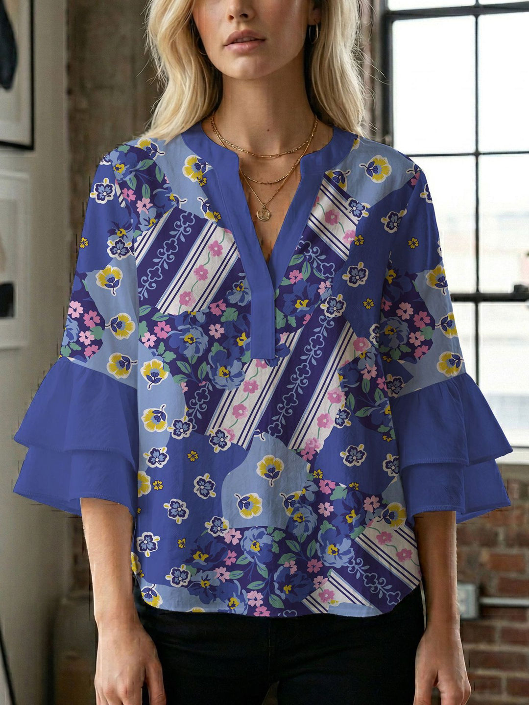 Damen Bluse mit wunderschönen floralem Design Drune