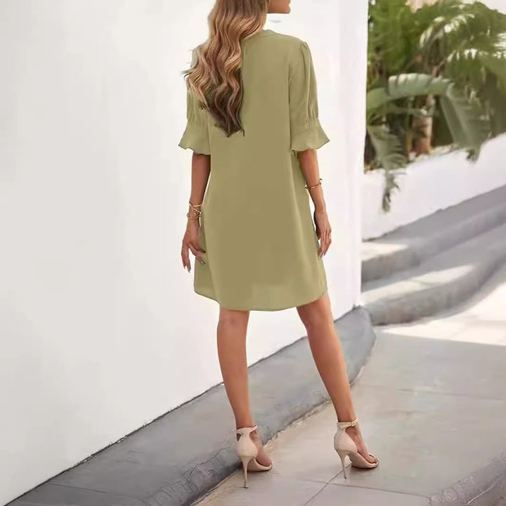 Damen lässiges Kurzarmkleid mit V-Ausschnitt und Rüschendetails Drune