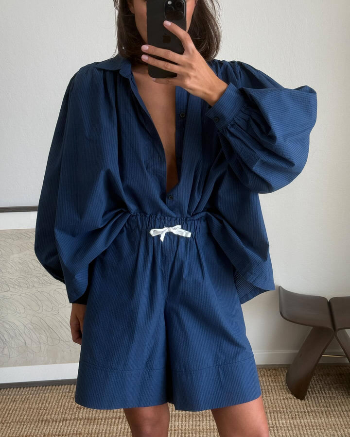 Damen lässiges Kombi-Outfit mit lockerer Bluse und Shorts Drune