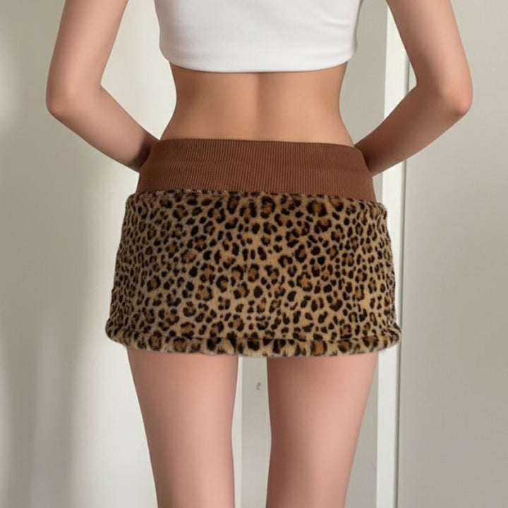 Damen eleganter Minirock aus fellartigem Material mit Modellknopf und Taillenband Drune