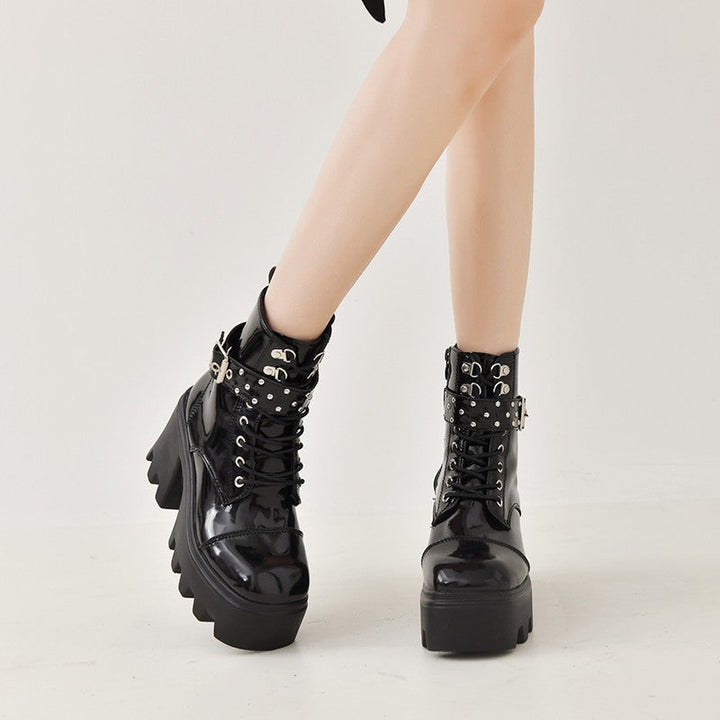 Damen High-Top Stiefeletten mit modischem Schnallen-Detail und robustem Plateau Drune