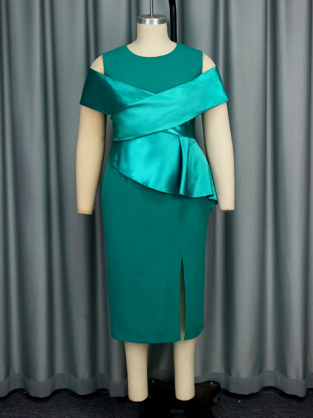Damen Elegantes Wickelkleid mit asymmetrischem Saum und dekorativen Falten Drune