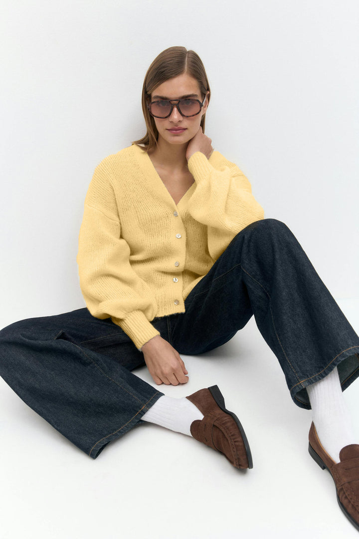 Damen Flauschiger V-Knopf Cardigan Drune