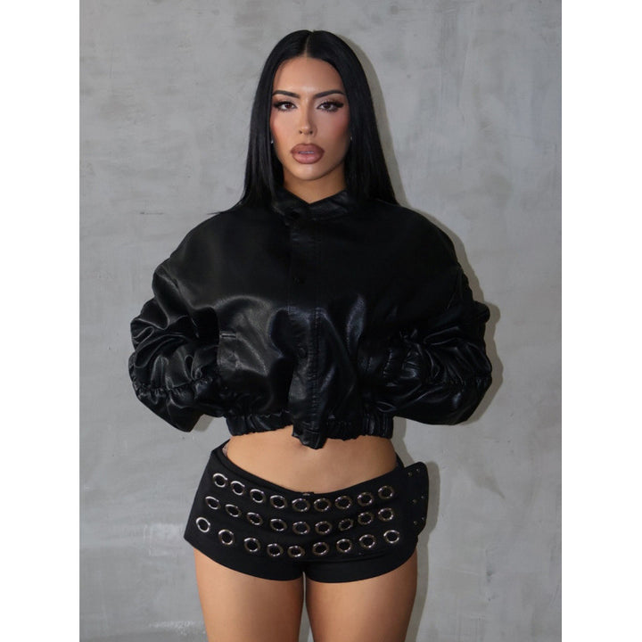 Damen modischer Minirock mit asymmetrischem Schnitt und metallischen Details Drune