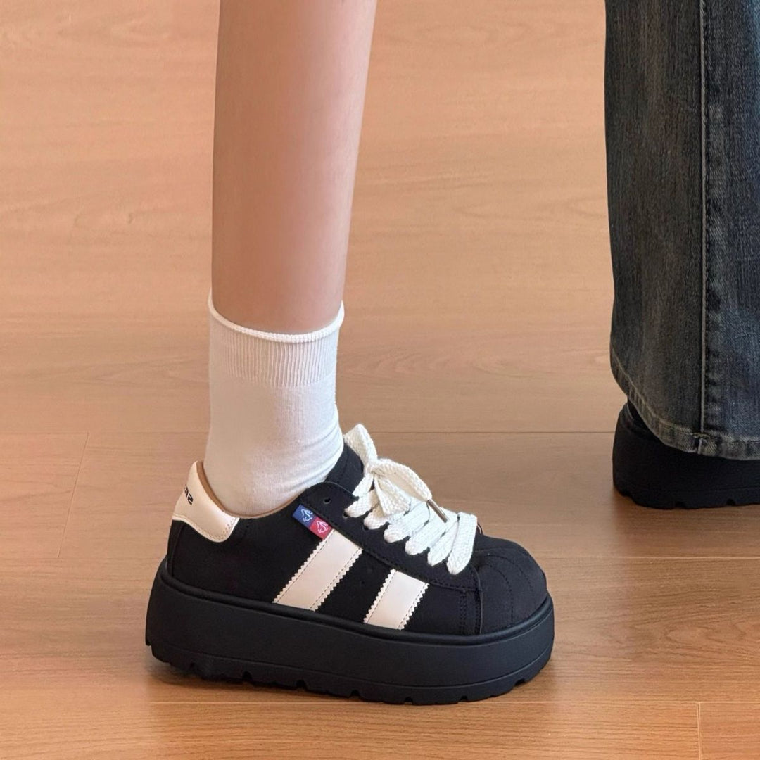 Damen Sportliche Plattform-Sneaker mit strapazierfähigem Obermaterial Drune