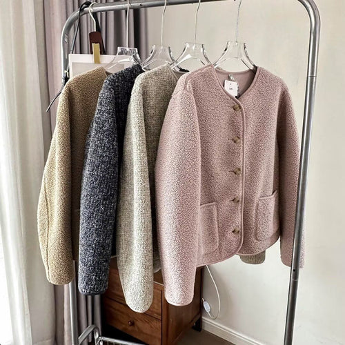 Damen Modische Strickjacke mit Knopfdetails und praktischen Taschen Drune