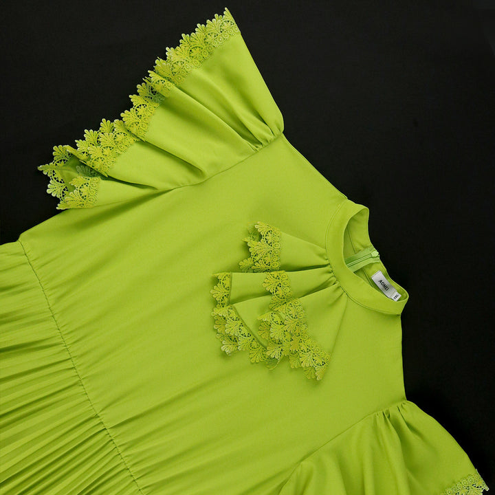 Damen Elegantes Maxi-Kleid mit Plisseefalten und Rüschendetails Drune