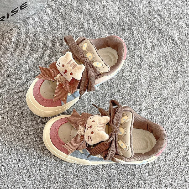 Damen Verspielte Sneakers mit Tiermotiven und dekorativen Schnürsenkeln Drune