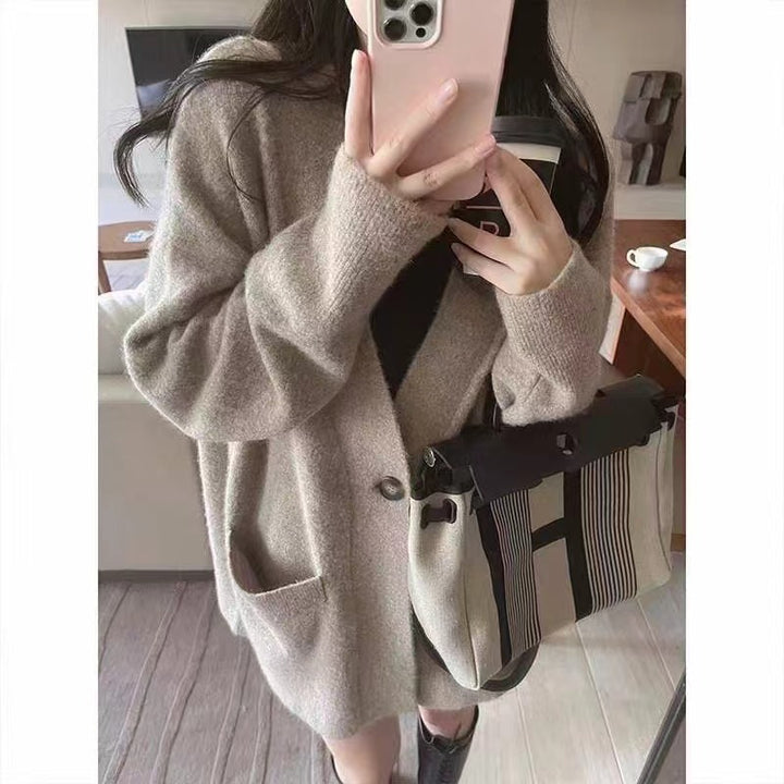 Damen kuschelige Strickjacke mit großen Taschen und durchgehendem Knopfverschluss Drune
