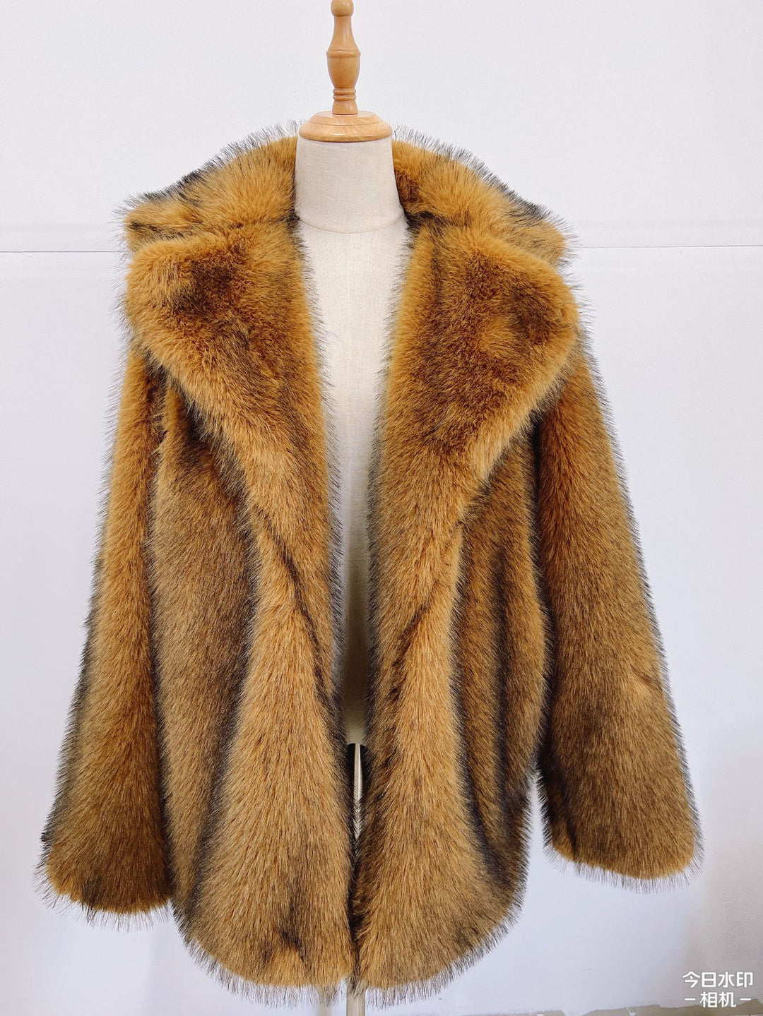 Drune | Kunstfellmantel - Aussagekräftige Winteroberbekleidung - Voluminöses Design - Kältewetter-Chic