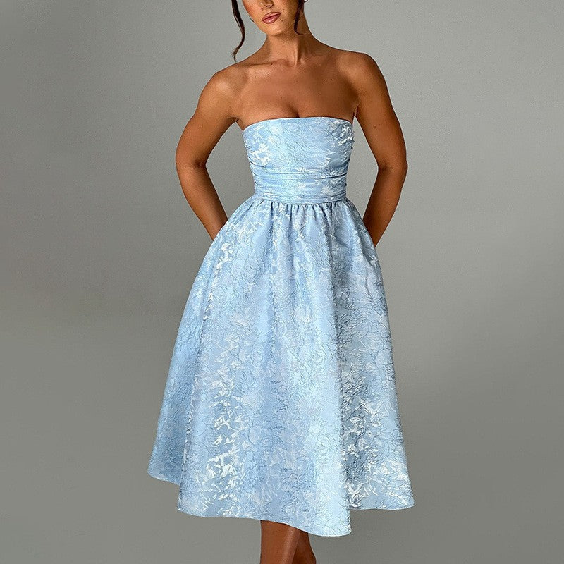 Damen Cocktailkleid mit schimmerndem Stoff und figurbetontem Oberteil Drune