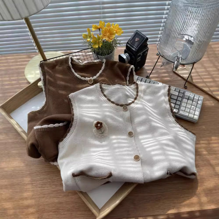 Damen Strickweste mit kontrastierenden Details und Taschen Drune