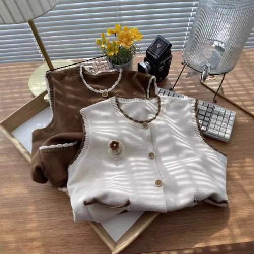 Damen Strickweste mit kontrastierenden Details und Taschen Drune