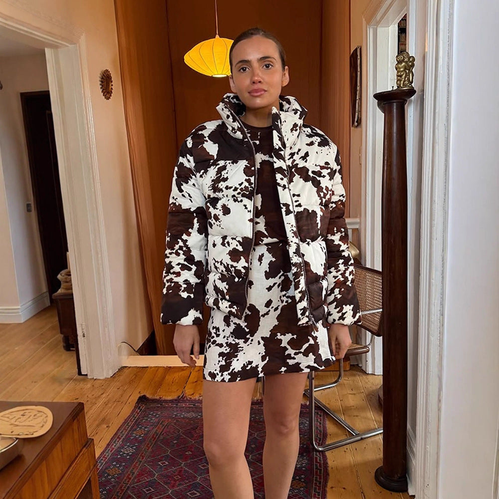 Damen gestepptes Kurzjacke mit Cow-Print Drune
