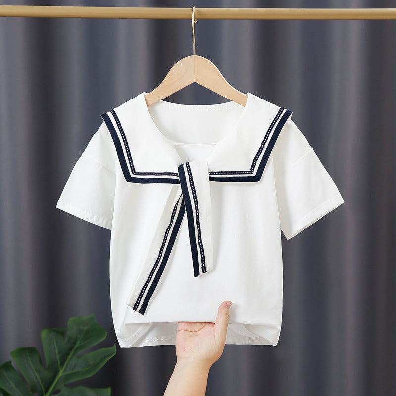 Mädchen Matrosenbluse mit modernem Kragen und Rüschendetails Drune