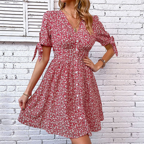 Damen Sommerkleid mit Blumenmuster und verspielten Rüschendetails Drune