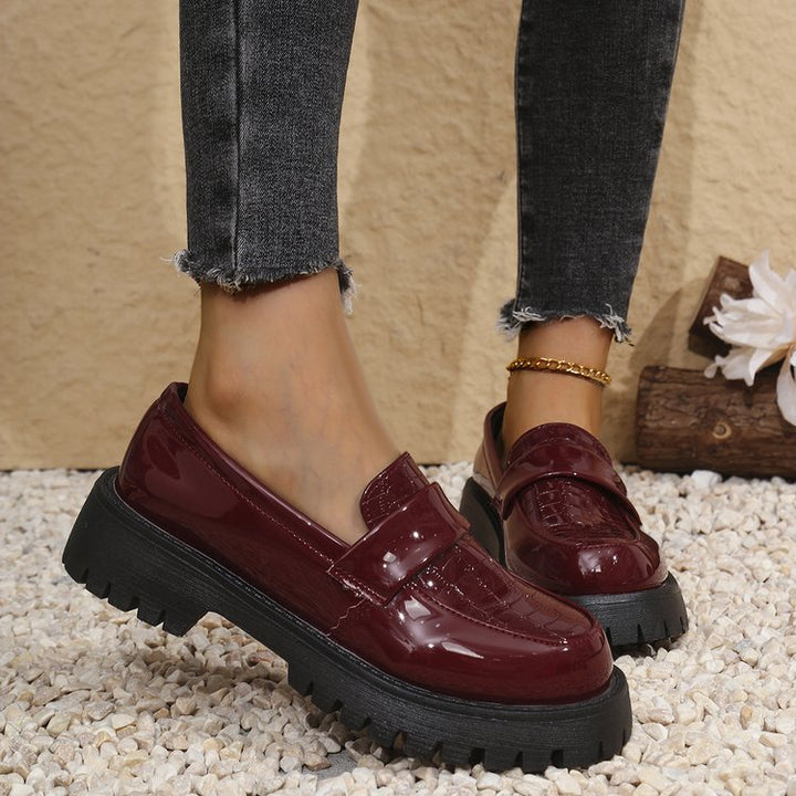 Damen  Lack-Loafer mit profilierter Traktorsohle, Krokoprägung und gepolstertem Komfortfußbett Drune