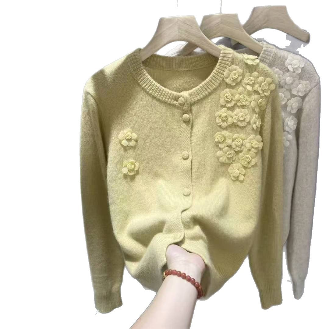 Damen Strickjacke mit floralen Akzenten Drune