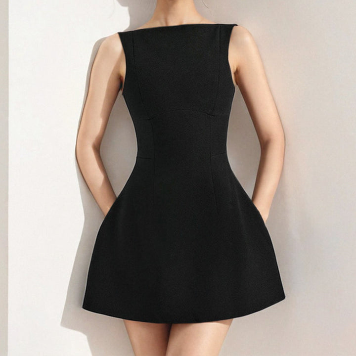 Damen Skaterkleid mit taillierter Silhouette und modischem Schnitt Drune
