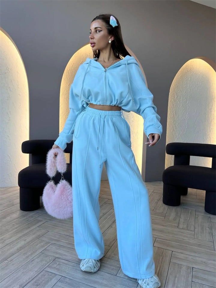 Damen Cropped Hoodie und weite Sweatpants Kombi Drune