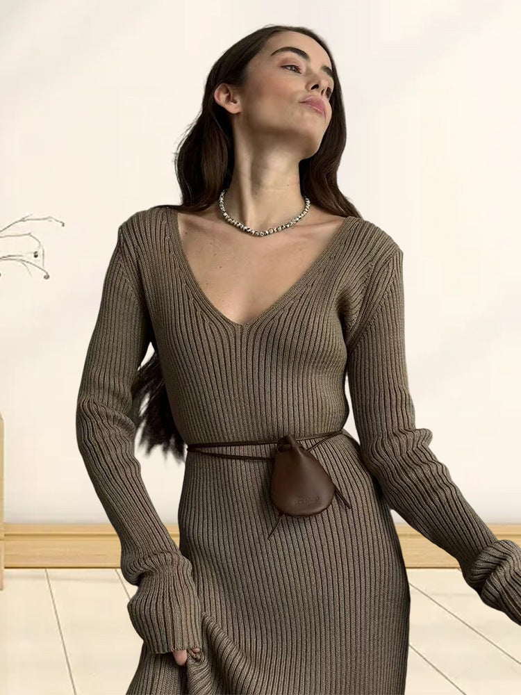 Damen Langarm-Strickkleid mit tiefem V-Ausschnitt und figurbetonter Silhouette Drune
