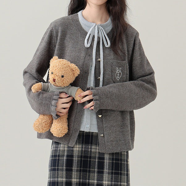 Damen Strickjacke mit dekorativen Knöpfen und hochwertiger Stickerei Drune