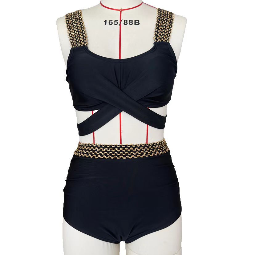 Damen Hochgeschnittener Bikini mit modischem Wickeloberteil und glamourösen Akzenten Drune