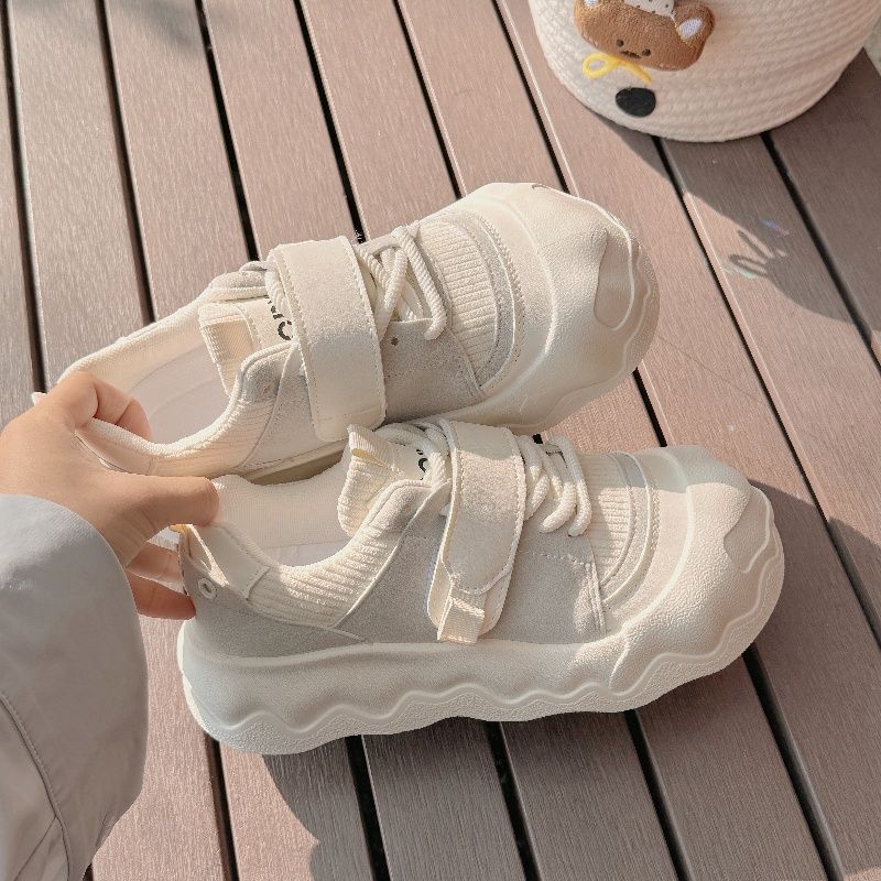 Damen Sneaker mit praktischen Klettverschlüssen und dämpfender Sohle Drune