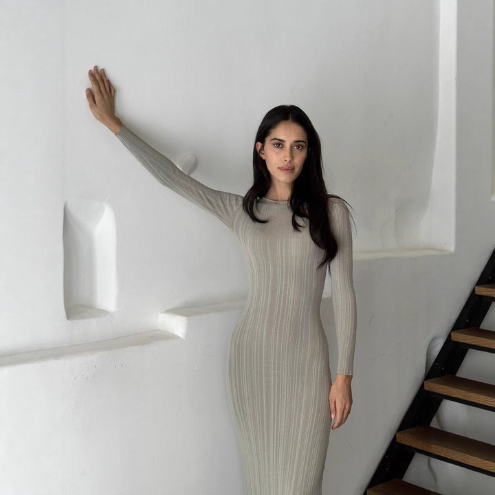 Damen Elegantes Rippstrick-Maxikleid mit langen Ärmeln und figurbetontem Schnitt Drune