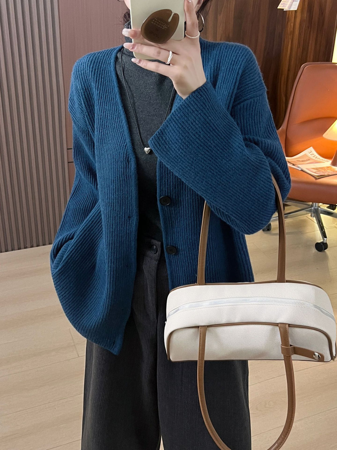 Damen Grobstrickjacke mit lässigem Schnitt und tiefen Ärmeln Drune