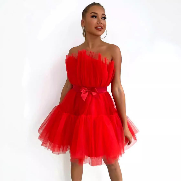 Damen Tüllkleid mit asymmetrischem Design und voluminösen Rüschen Drune