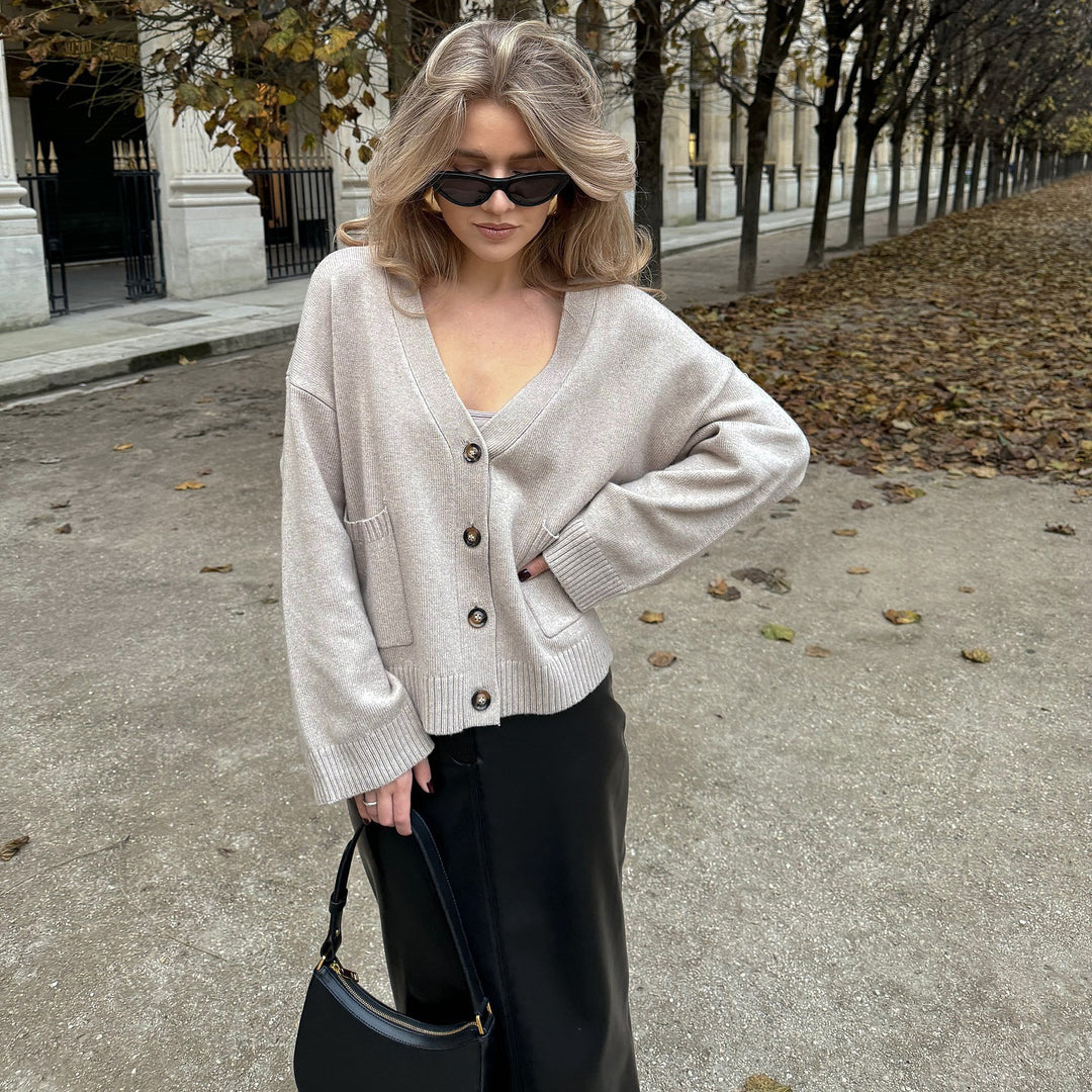 Damen lässige Strickjacke mit V-Ausschnitt und Knopfdetails Drune