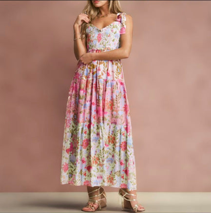 Damen Kleid mit verspieltem Floral-Design und Rüschenärmeln Drune
