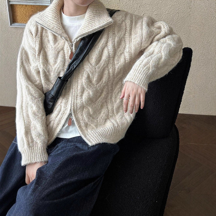 Damen Grobstrickjacke mit hohem Kragen und durchgehendem Reißverschluss Drune