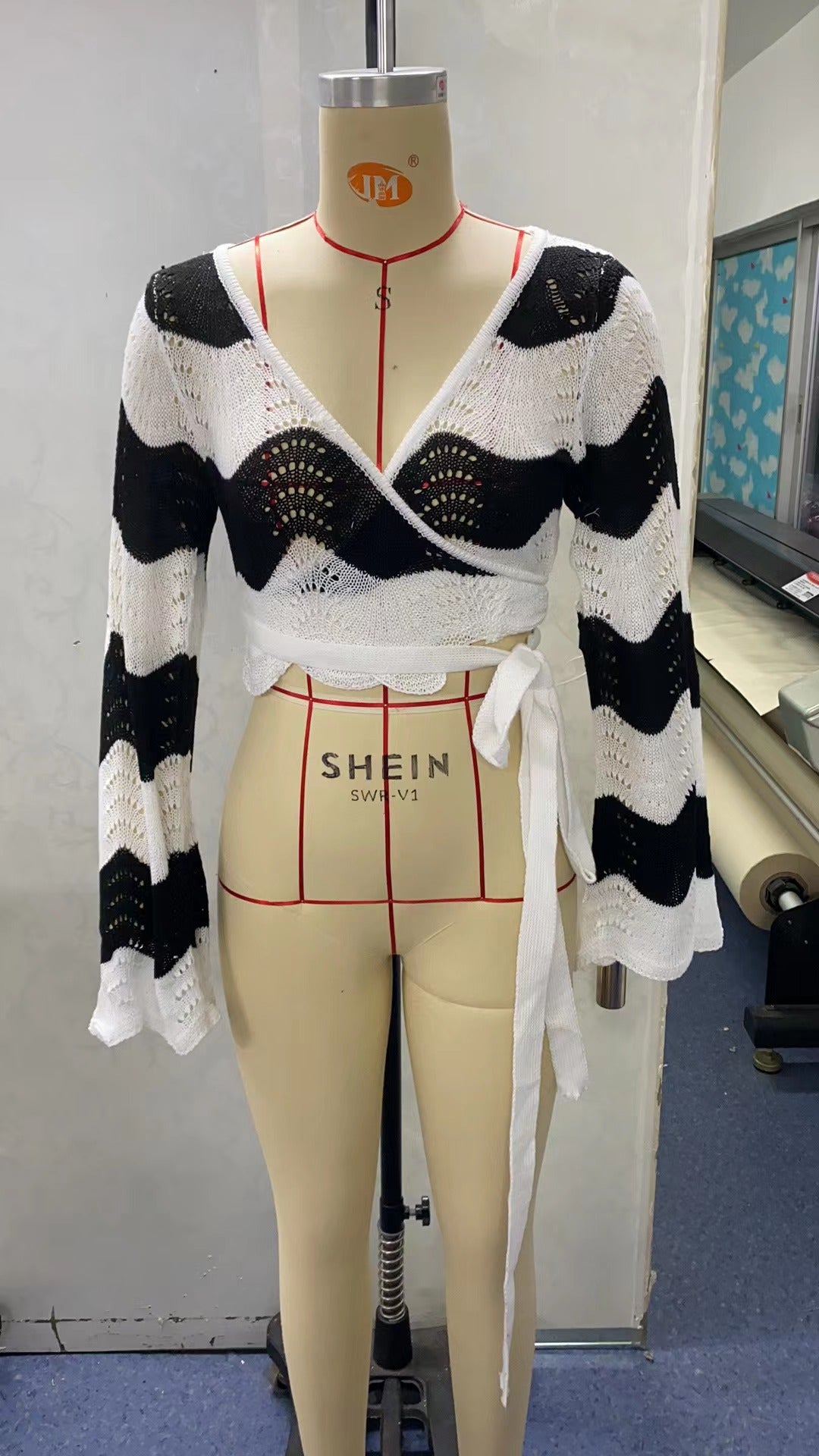 Damen gehäkeltes Crop-Top mit Bindebändern und lässigem Schnitt Drune