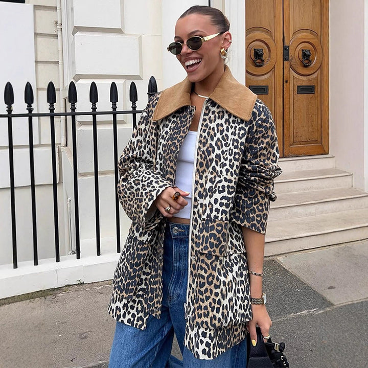 Damen modische Leopardenjacke mit funktionalen Taschen und umschlagbarem Kragen Drune